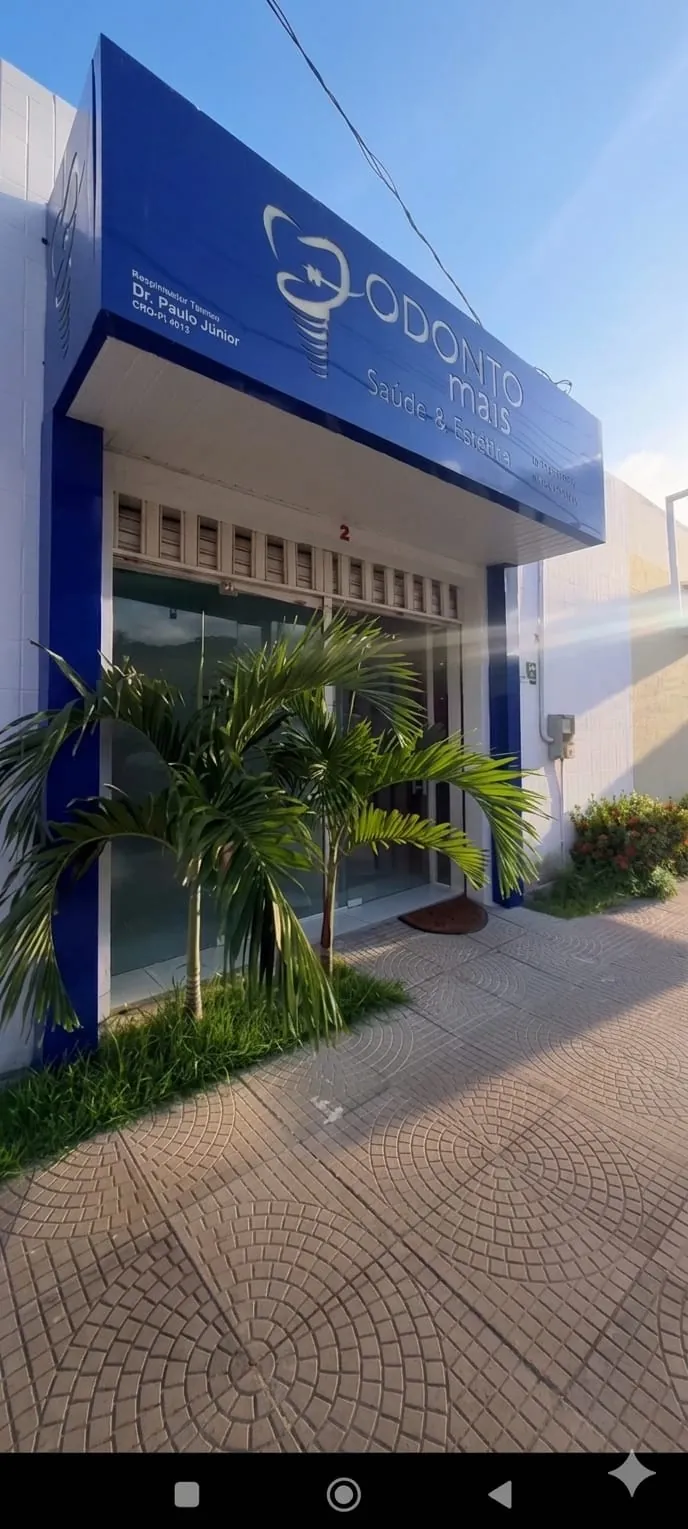 Fachada da clínica Odonto Mais Saúde em Parnaíba